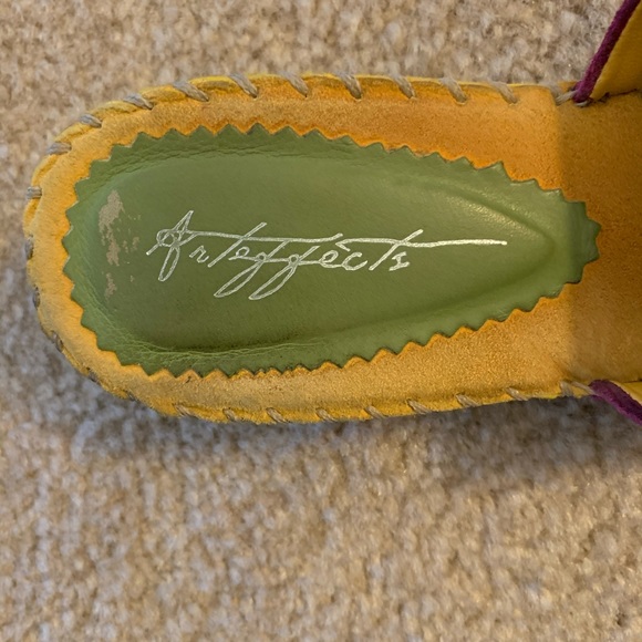 Colorful, Cute & Comfy - Picture 3 of 3